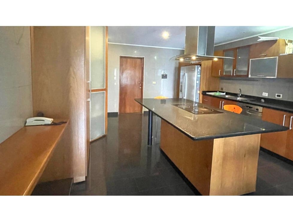 Foto 2 de Casa en La Lagunita, Caracas