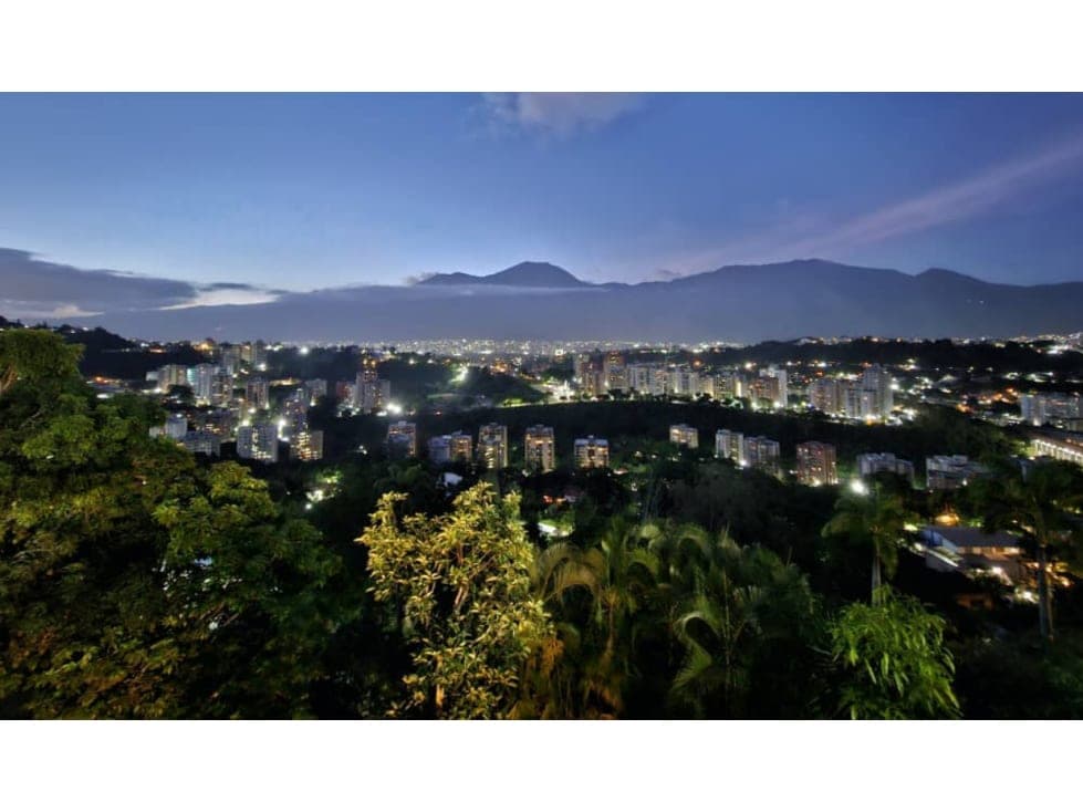 Foto 12 de Casa en Cerro Verde, Caracas