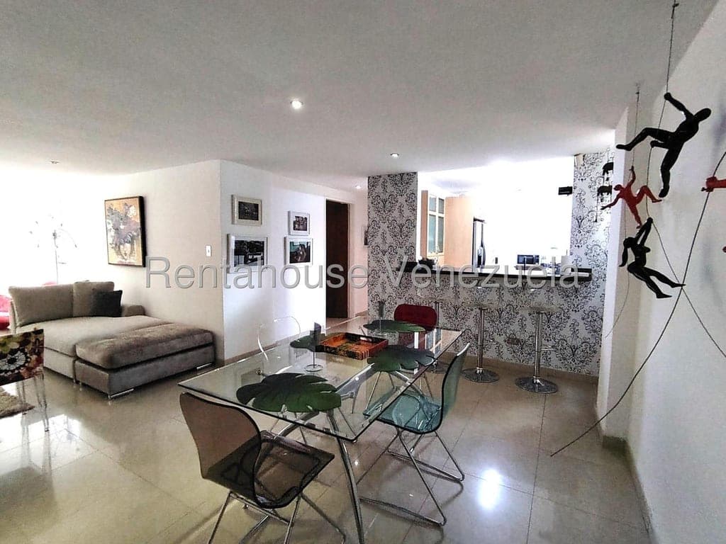 Foto 3 de Apartamento en Lomas de Chuao, Caracas