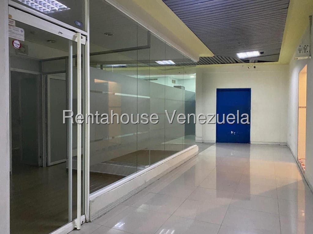 Foto 5 de Local comercial en El Parral, Valencia