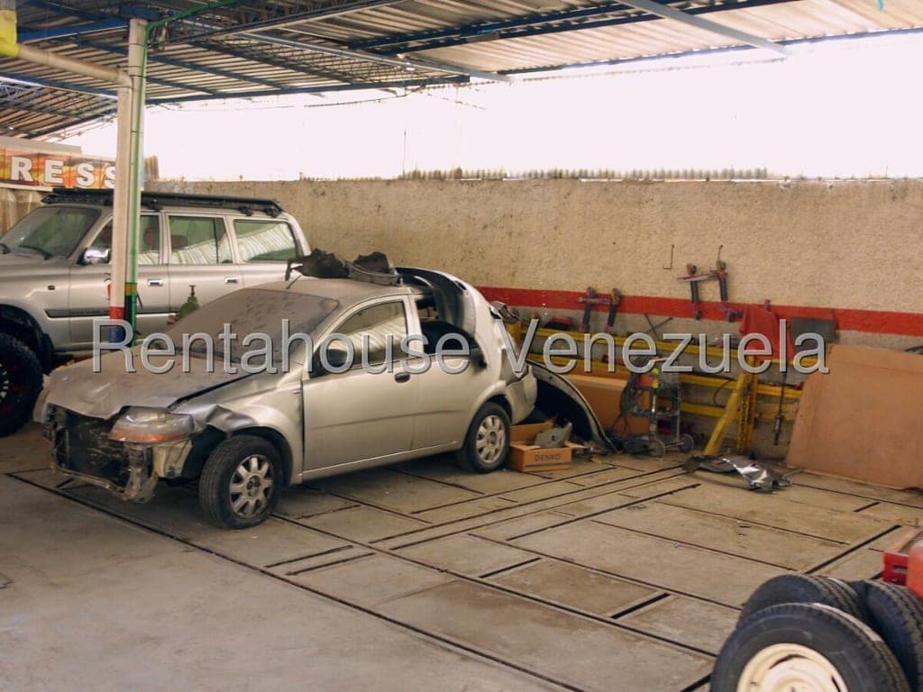 Foto 3 de Galpón en El Paraíso, Caracas