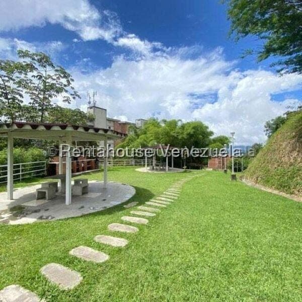 Foto 10 de Apartamento en Miravila, Caracas