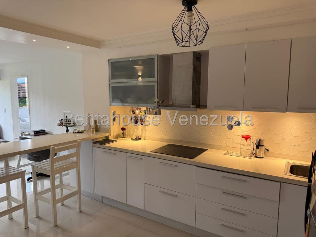 Foto 8 de Apartamento en Colinas de La Tahona, Caracas