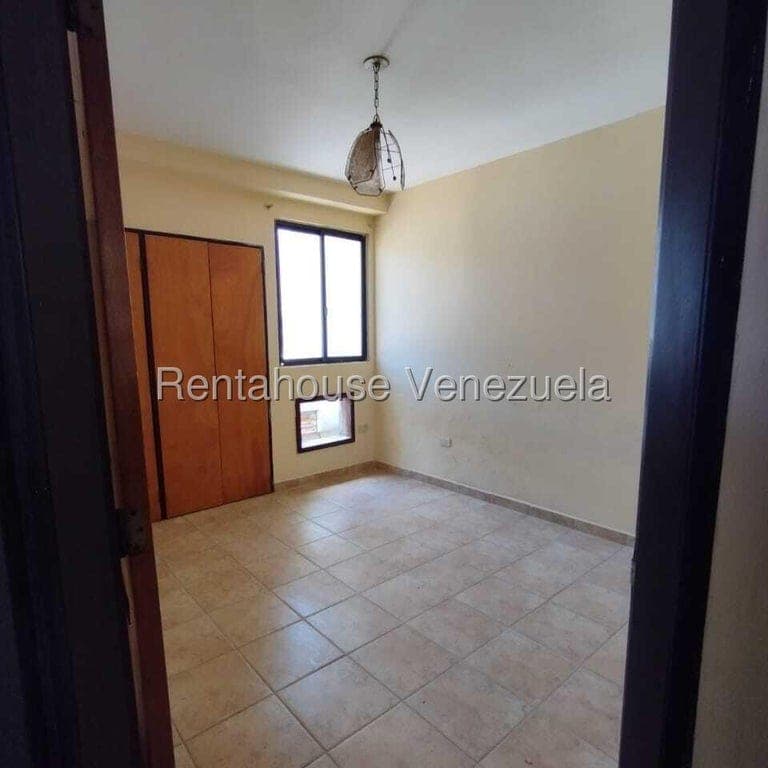 Foto 11 de Apartamento en Lomas del Este, Valencia