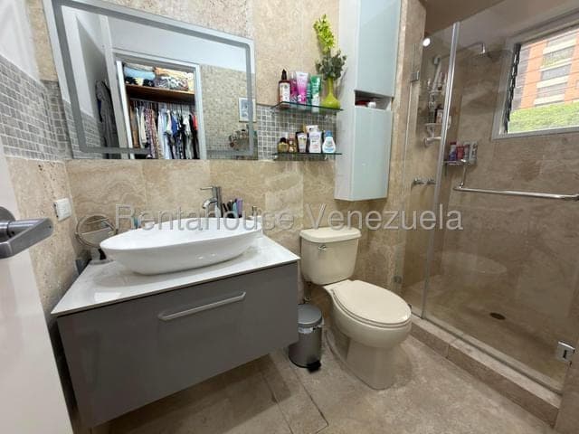 Foto 8 de Apartamento en El Rosal, Caracas