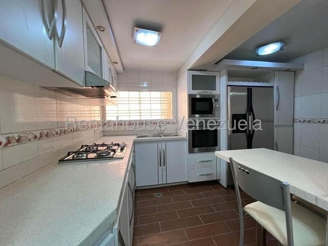 Foto 10 de Apartamento en Urbanizacion Los Chaguaramos, Maracay