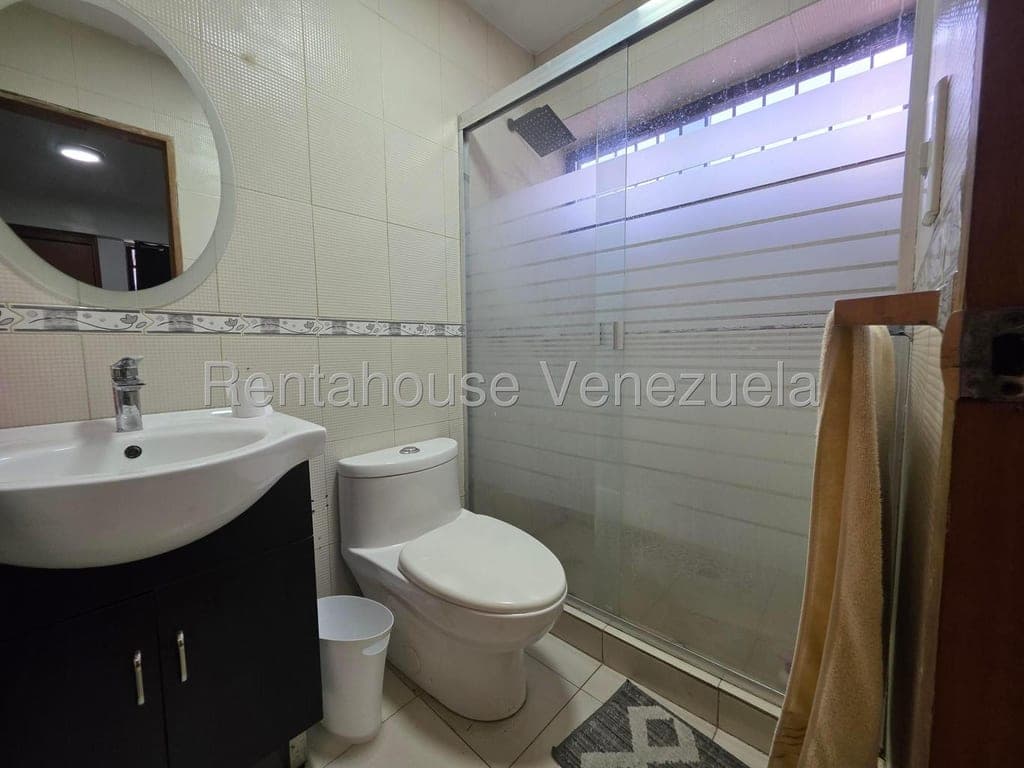 Foto 11 de Apartamento en El Paraíso, Caracas