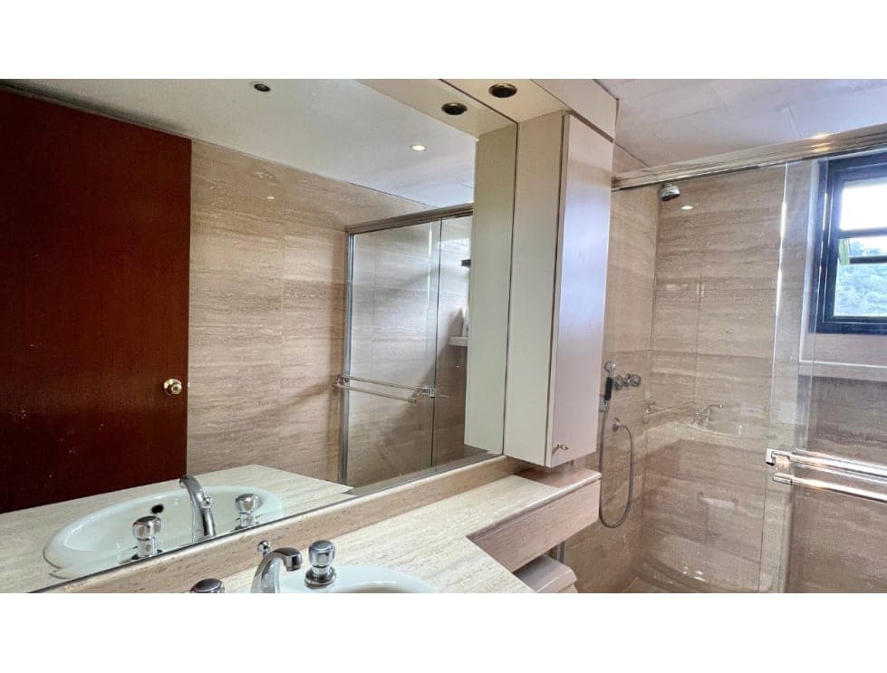 Foto 6 de Apartamento en Lomas de La Lagunita, Caracas