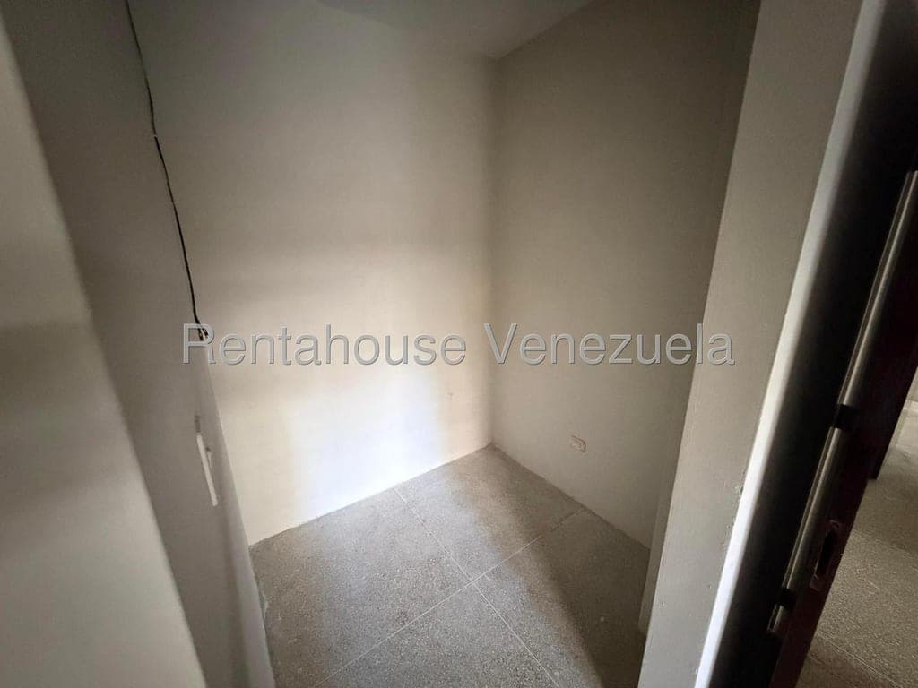 Foto 8 de Apartamento en Trigal Centro, Valencia