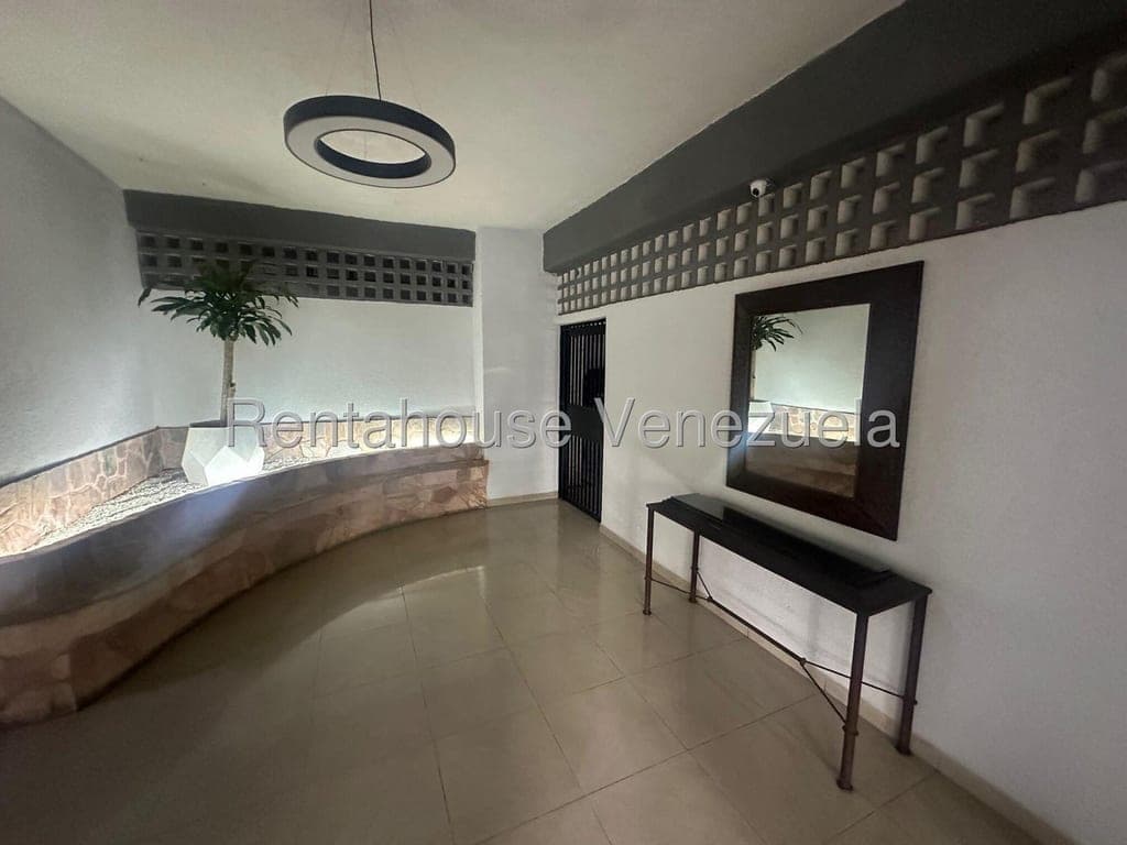 Foto 2 de Apartamento en El Parral, Valencia