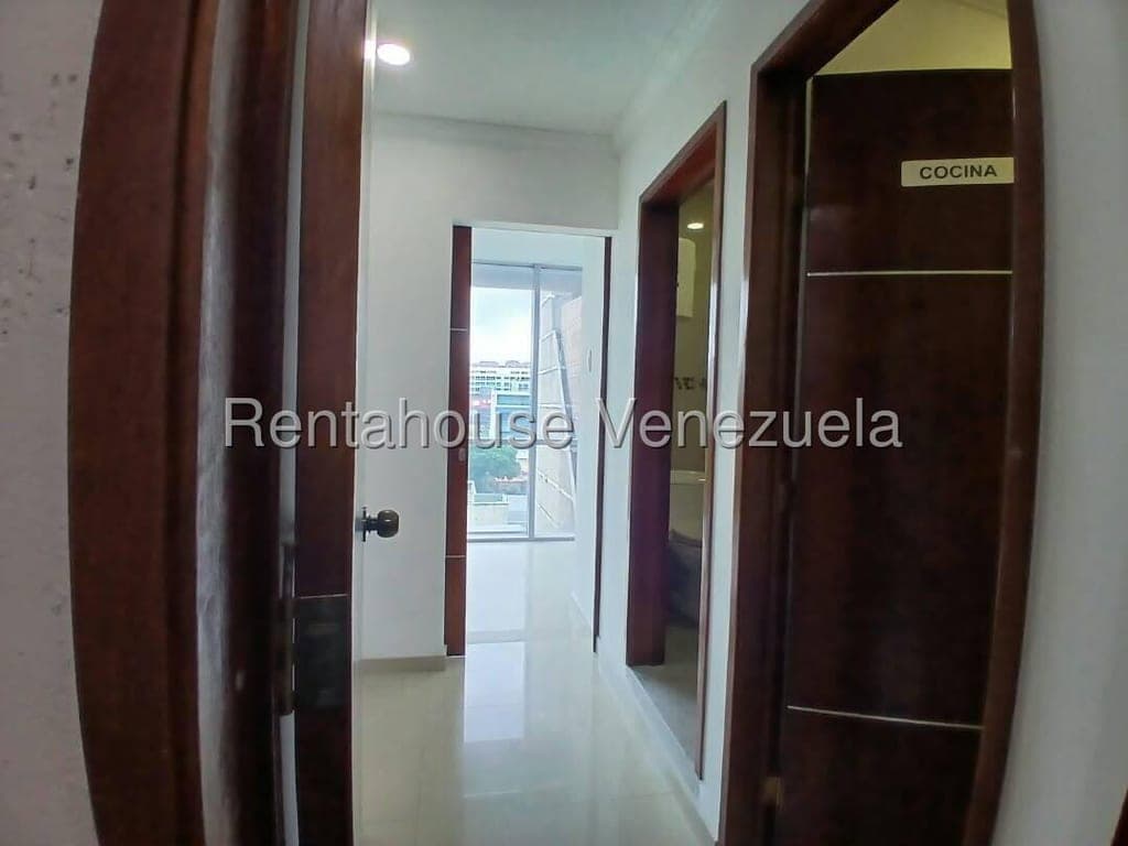 Foto 5 de Oficina en Las Mercedes, Caracas