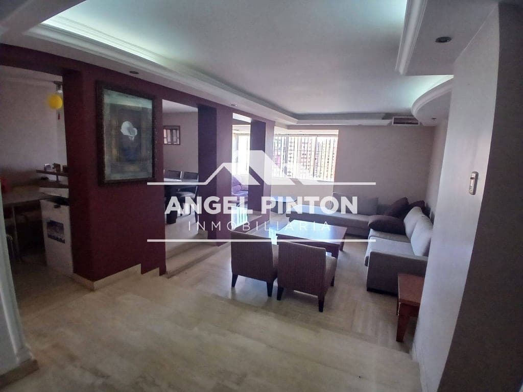 Foto 2 de Apartamento en La Lago, Maracaibo