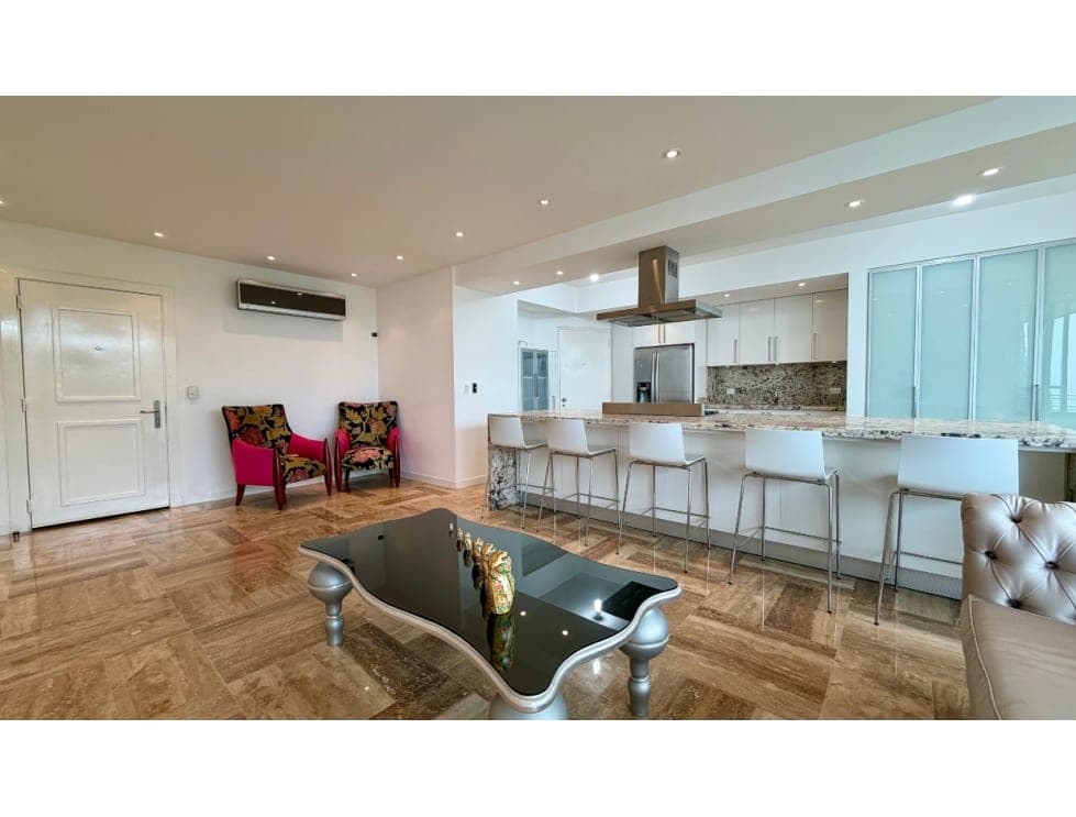 Foto 6 de Apartamento en Las Mercedes, Caracas