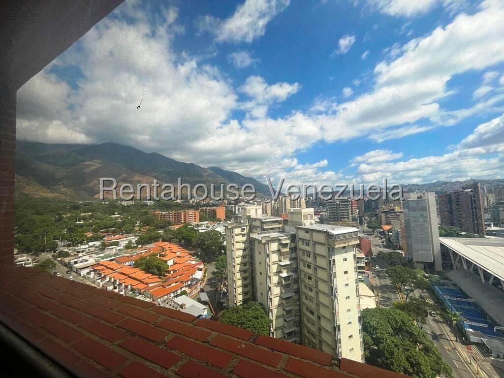 Foto 9 de Oficina en Los Dos Caminos, Caracas