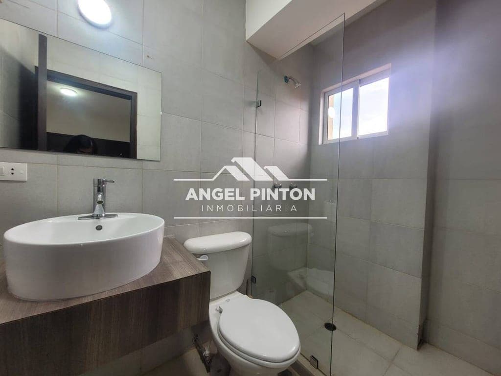 Foto 10 de Apartamento en Avenida Cecilio Acosta, Maracaibo