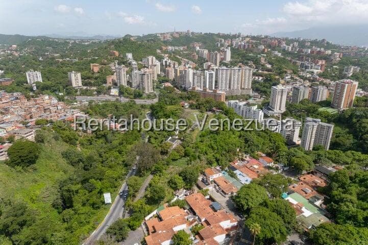 Foto 5 de Terreno en Santa Inés, Caracas