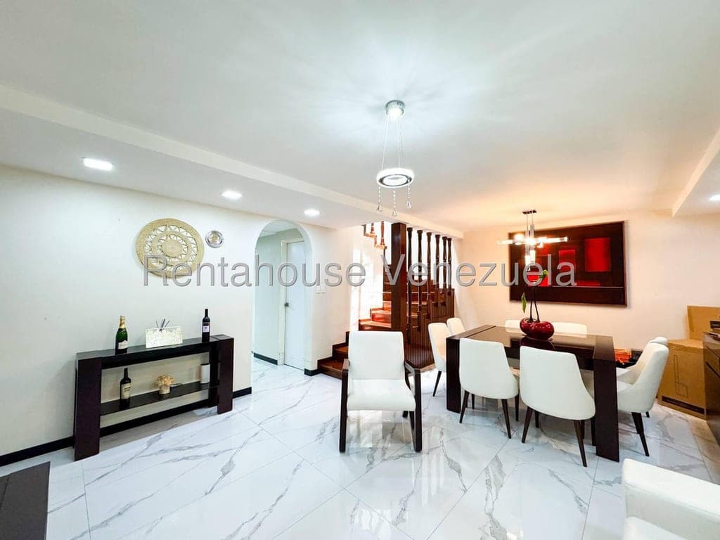 Foto 2 de Casa en Alto Prado, Caracas