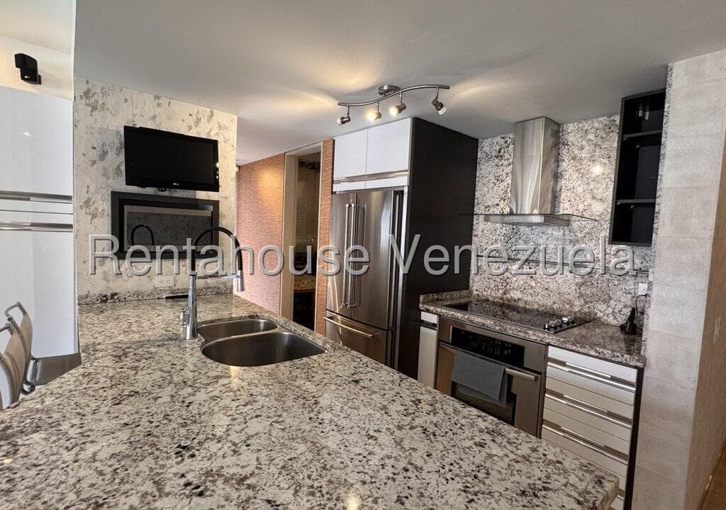 Foto 10 de Apartamento en Campo Alegre, Caracas