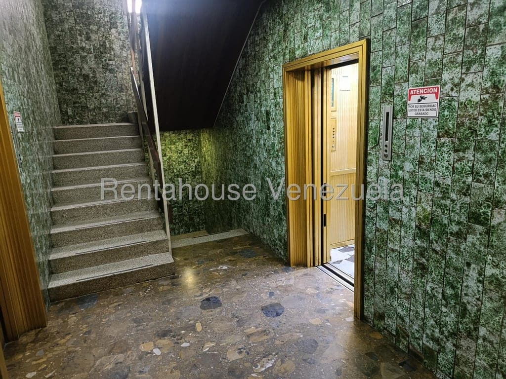 Foto 4 de Apartamento en Los Chaguaramos, Caracas