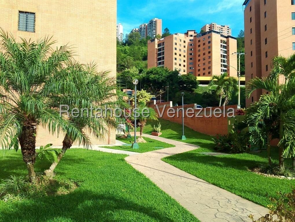 Foto 2 de Apartamento en Colinas de La Tahona, Caracas