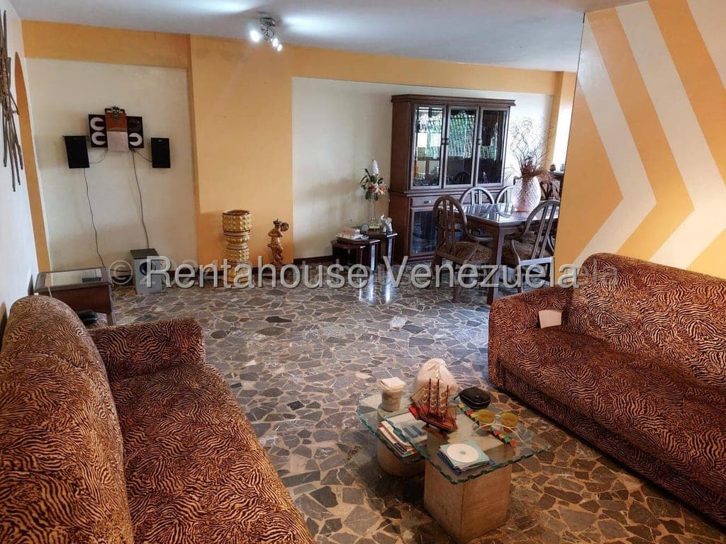 Foto 4 de Apartamento en El Paraíso, Caracas