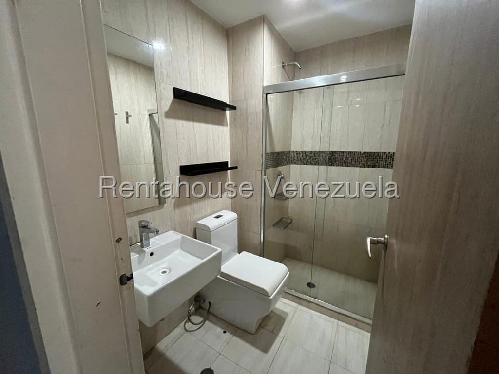 Foto 9 de Apartamento en Los Samanes, Caracas