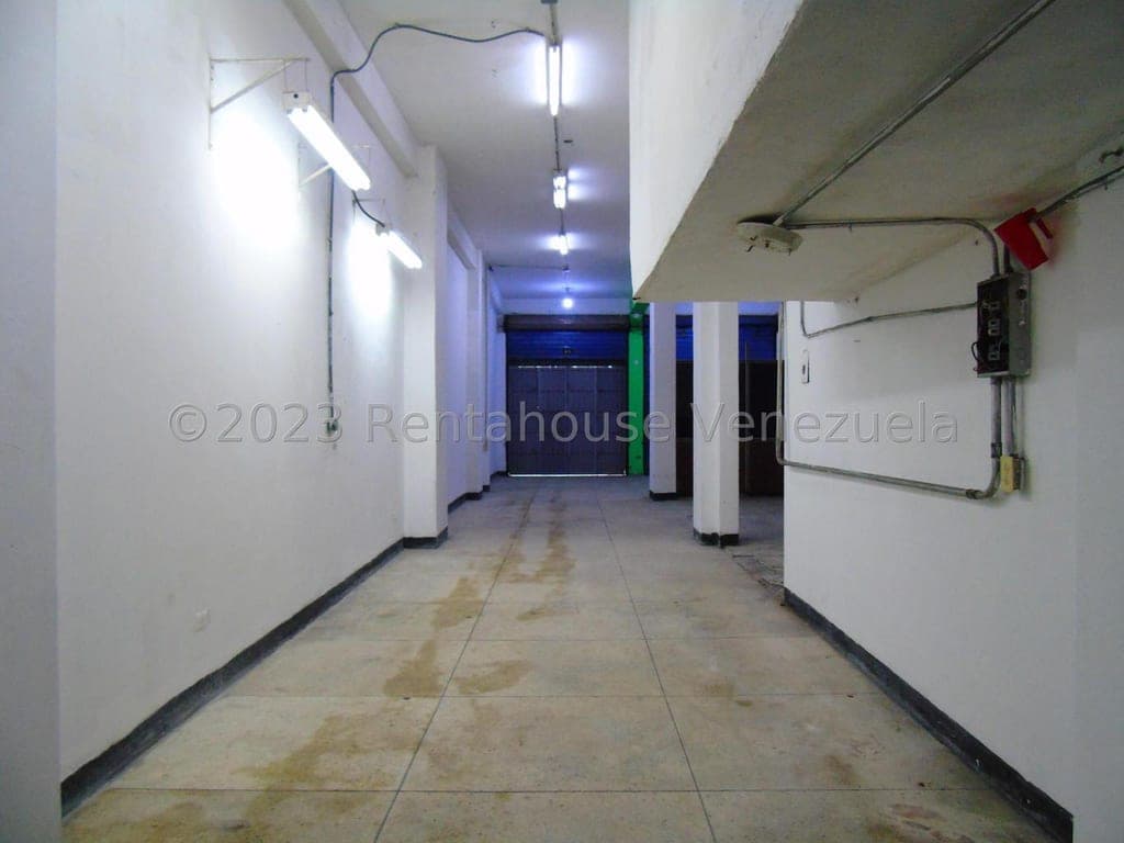 Foto 4 de Local comercial en Parroquia La Candelaria, Caracas
