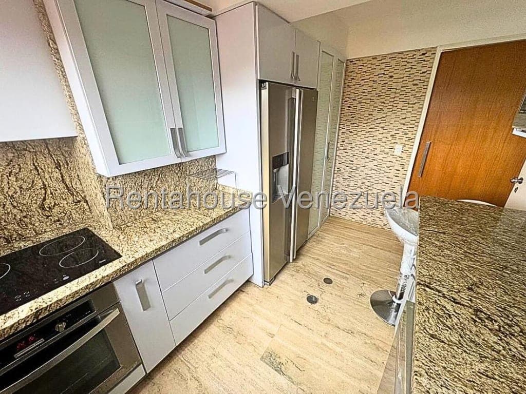 Foto 10 de Apartamento en El Rosal, Caracas