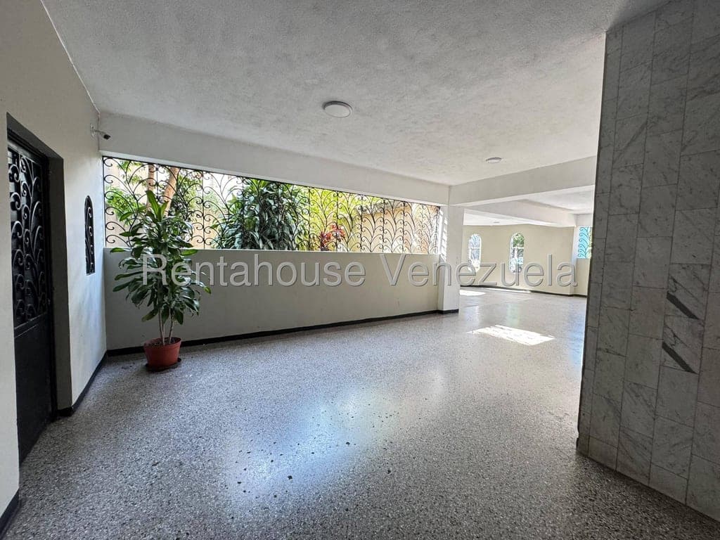 Foto 2 de Apartamento en Caricuao, Caracas