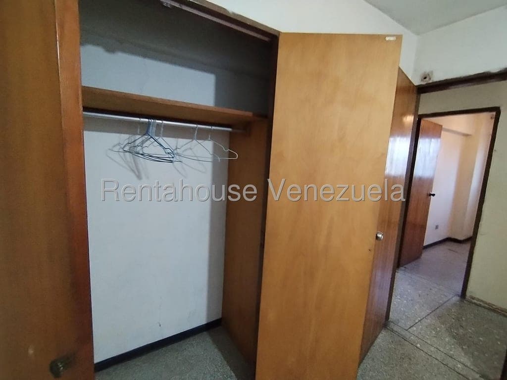 Foto 4 de Apartamento en Avenida Lara, Valencia