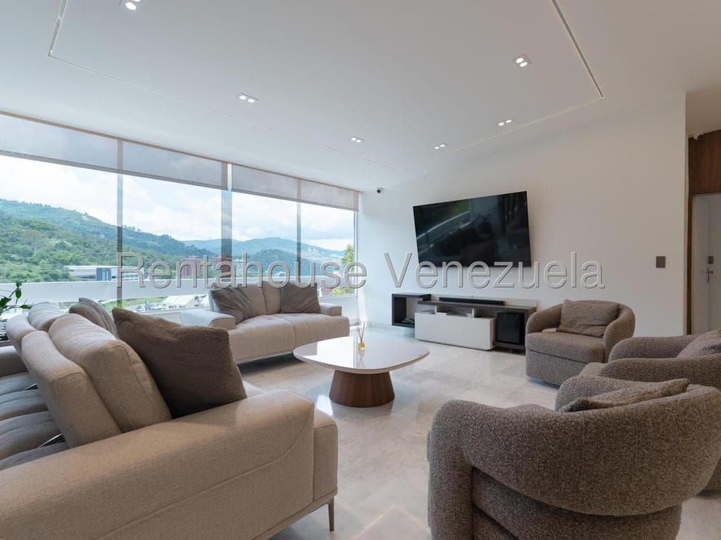 Foto 4 de Apartamento en Las Esmeraldas, Caracas