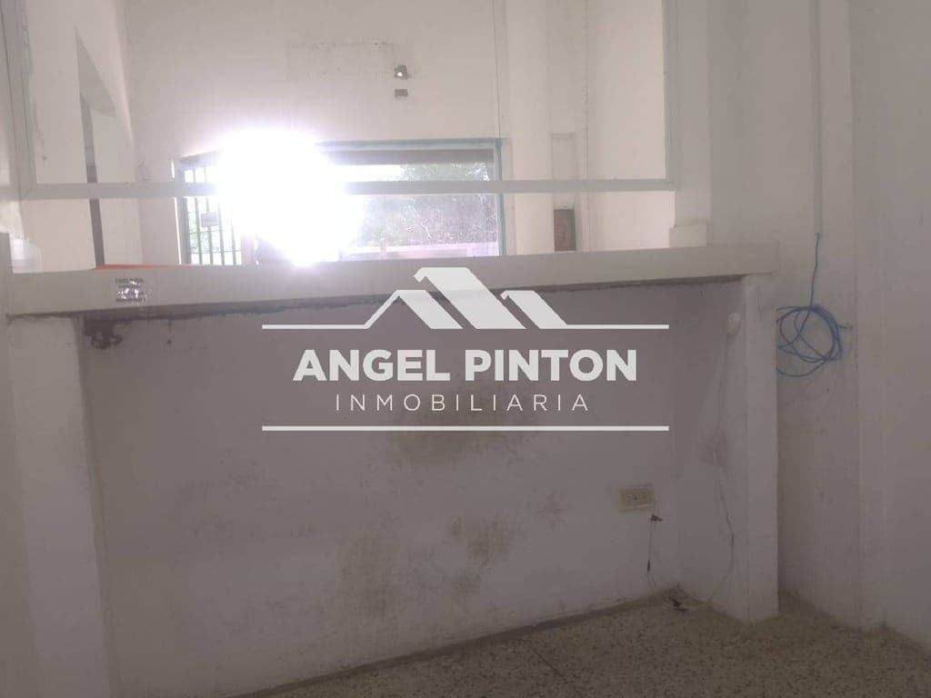Foto 9 de Local comercial en Avenida El Milagro, Maracaibo
