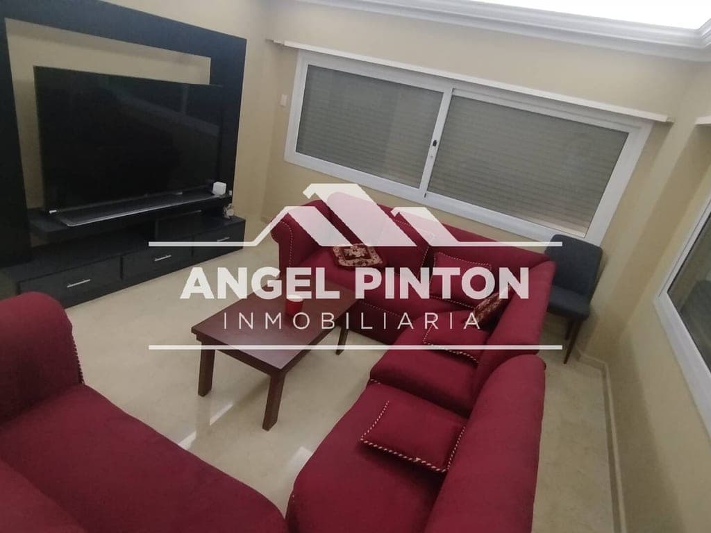 Apartamento en Avenida El Milagro, Maracaibo