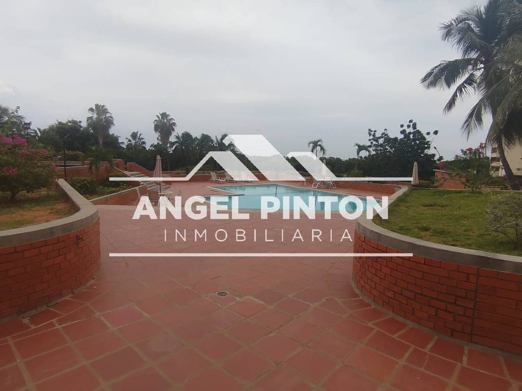 Foto 2 de Apartamento en Avenida El Milagro, Maracaibo