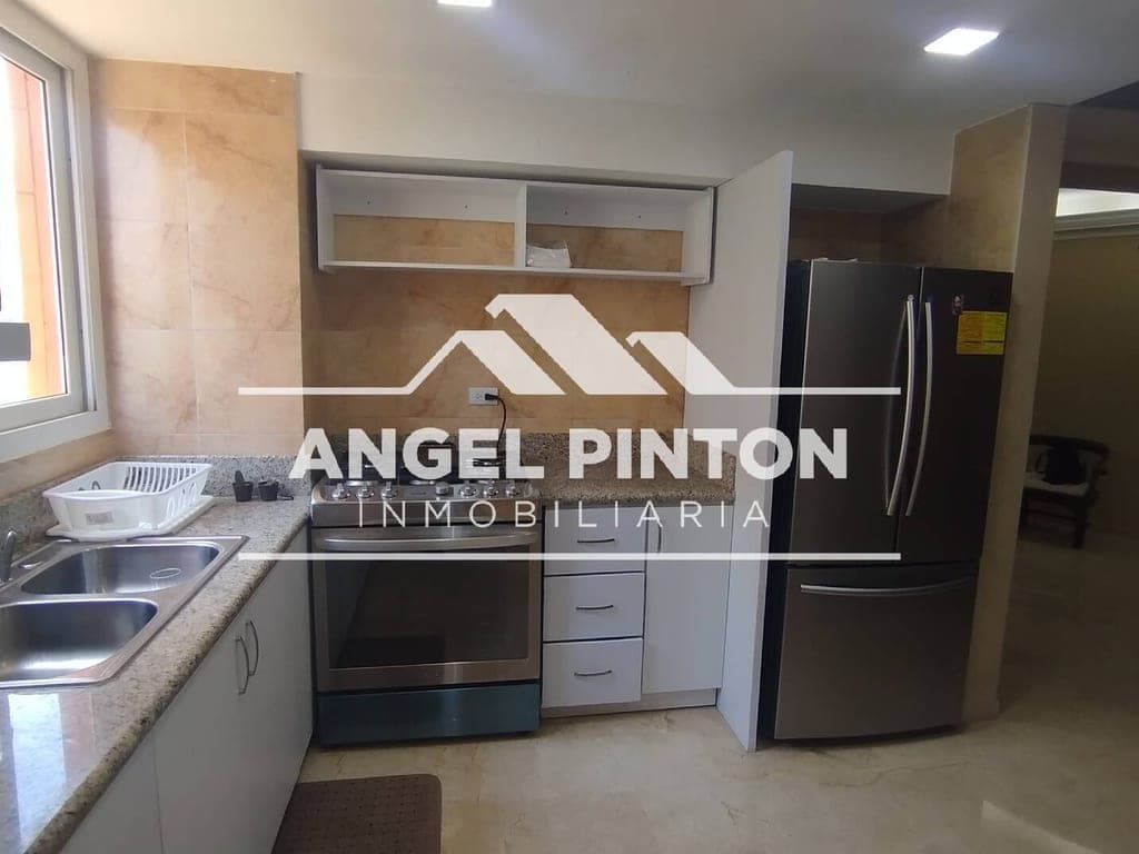 Foto 10 de Apartamento en Avenida El Milagro, Maracaibo