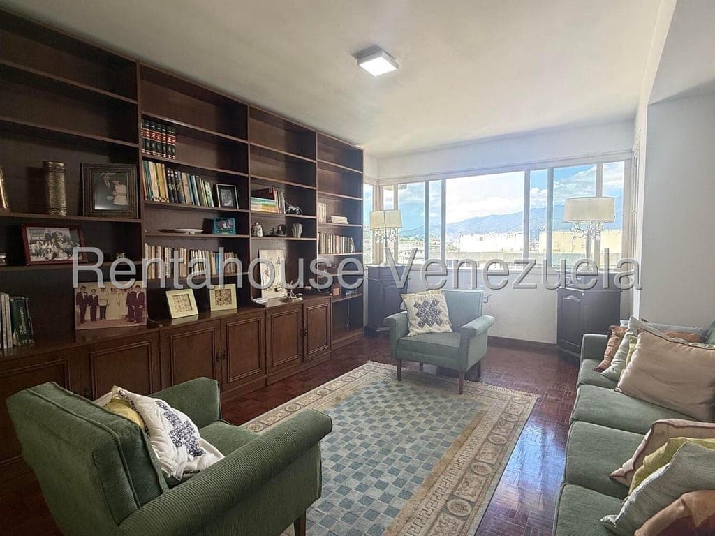 Apartamento en Santa Rosa de Lima, Caracas