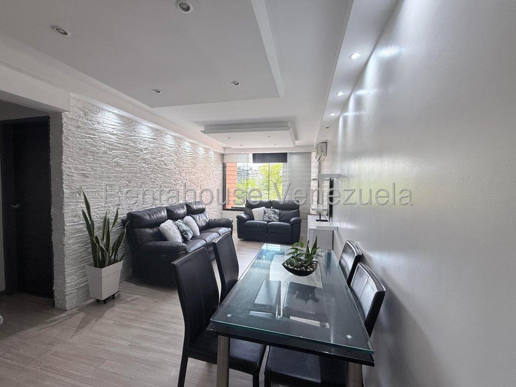 Apartamento en Colinas de La Tahona, Caracas