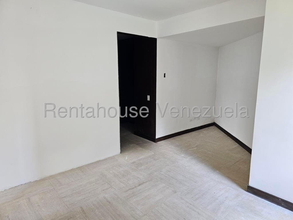 Foto 12 de Apartamento en Lomas del Sol, Caracas