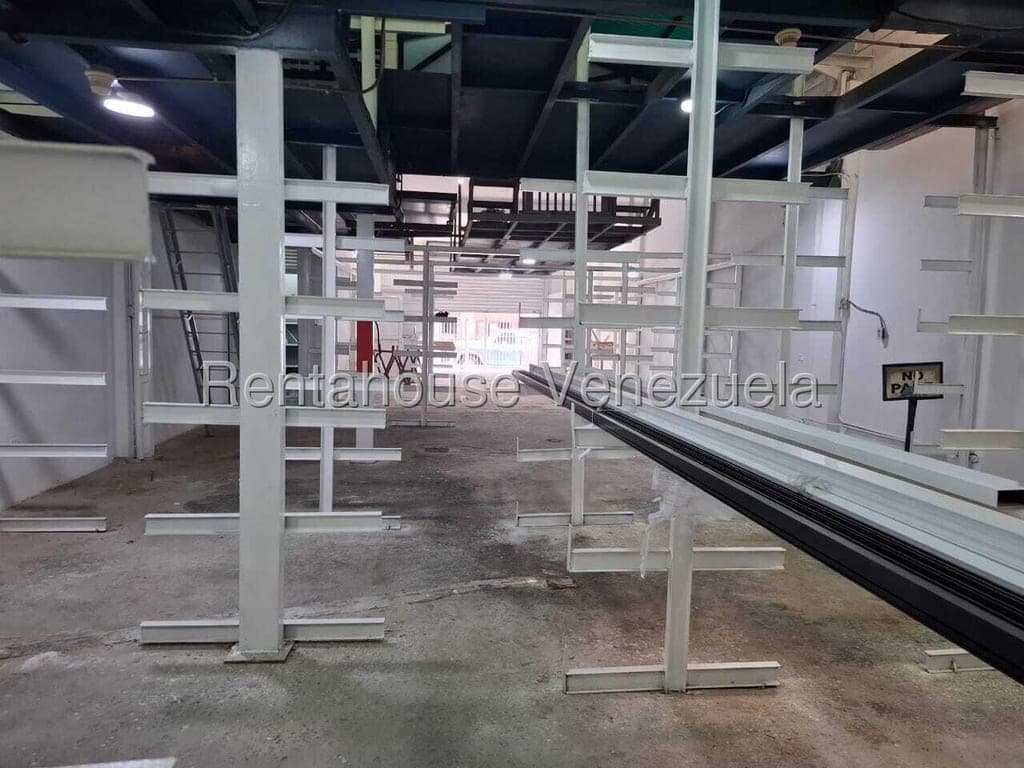 Foto 11 de Local comercial en Cementerio, Caracas
