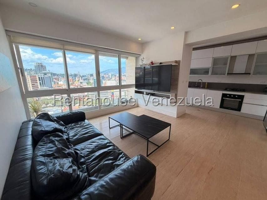 Foto 3 de Apartamento en Lomas de Las Mercedes, Caracas