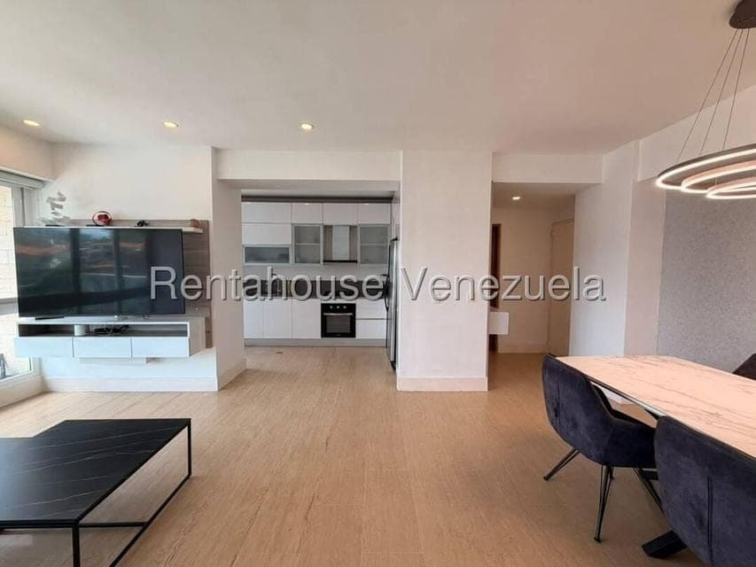 Foto 9 de Apartamento en Lomas de Las Mercedes, Caracas