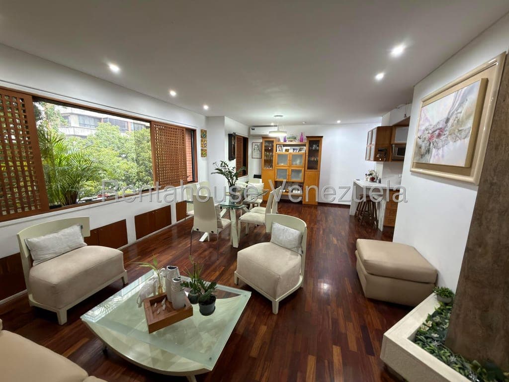 Foto 4 de Apartamento en El Rosal, Caracas