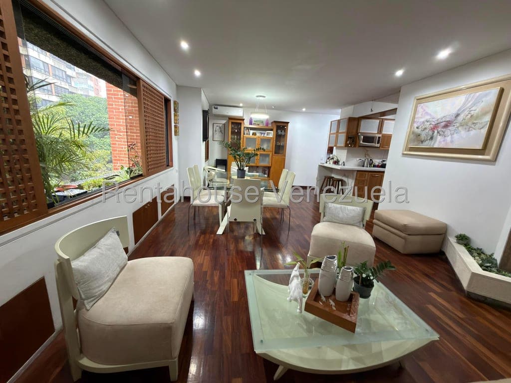 Foto 6 de Apartamento en El Rosal, Caracas