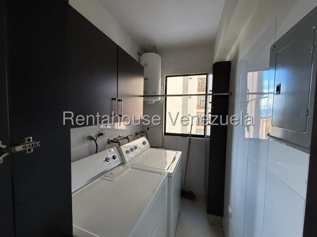 Foto 9 de Apartamento en El Parral, Valencia