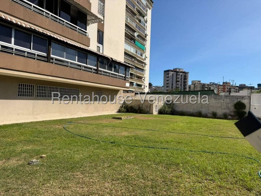 Foto 2 de Apartamento en El Marqués, Caracas