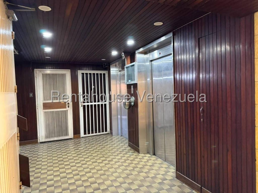 Foto 4 de Apartamento en El Marqués, Caracas