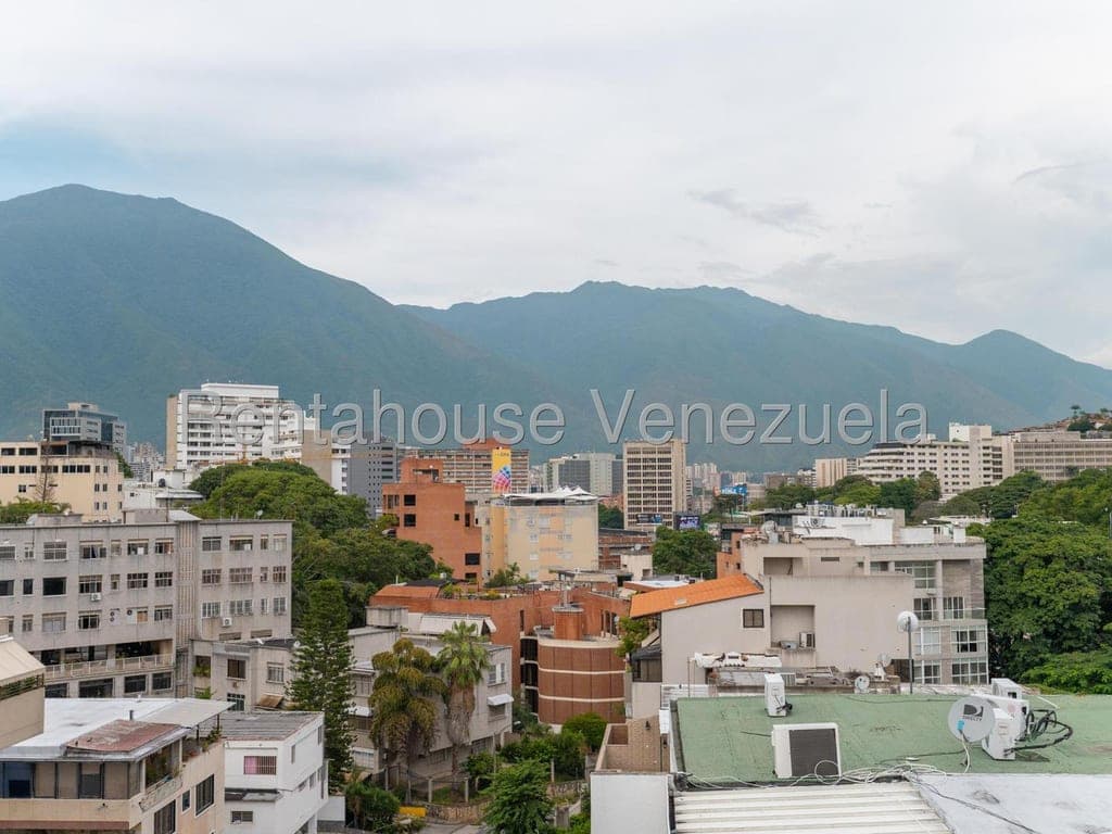 Foto 5 de Apartamento en Los Naranjos de las Mercedes, Caracas