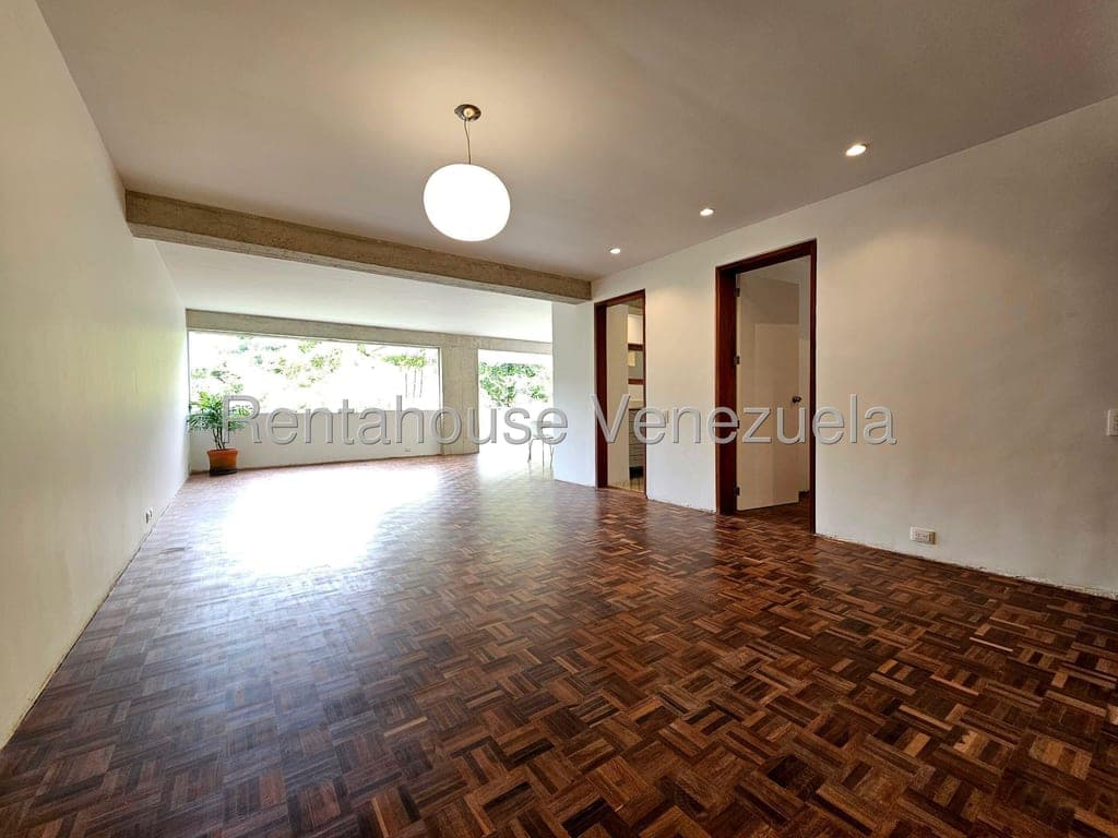 Apartamento en San Román, Caracas