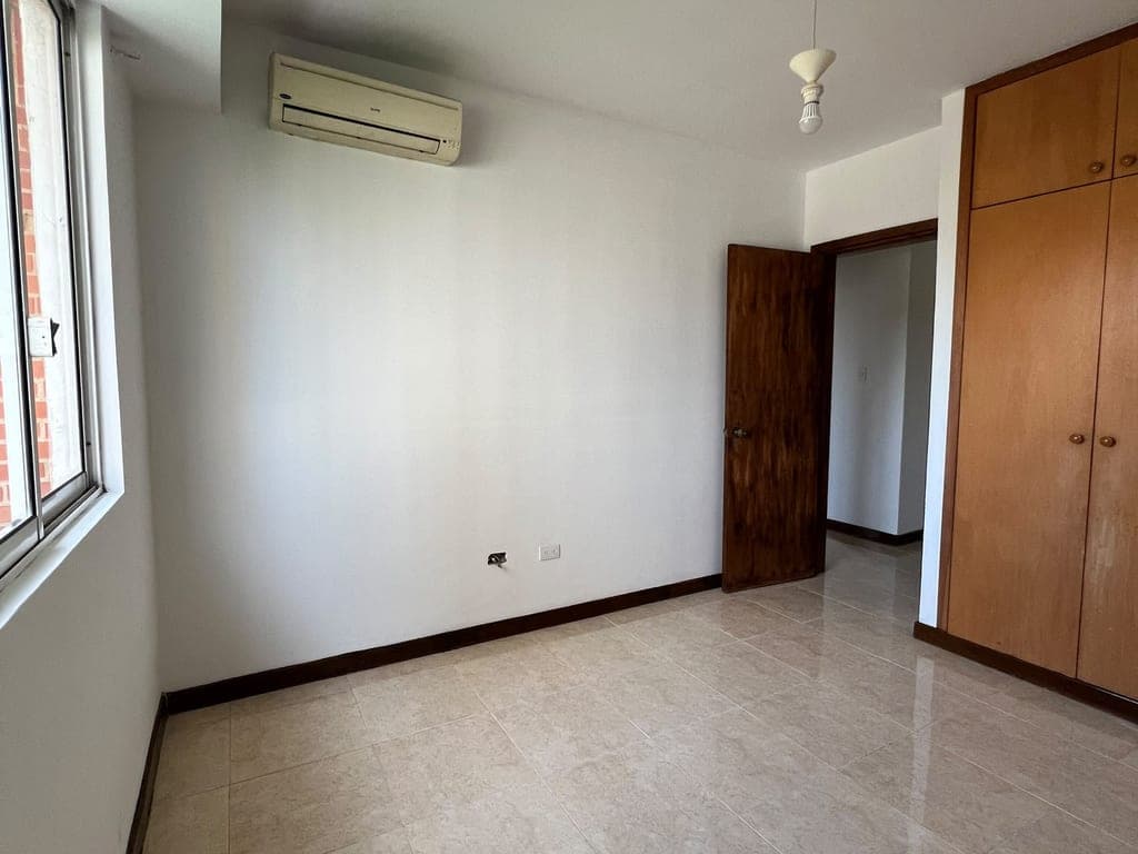 Foto 5 de Apartamento en Valle Blanco, Valencia