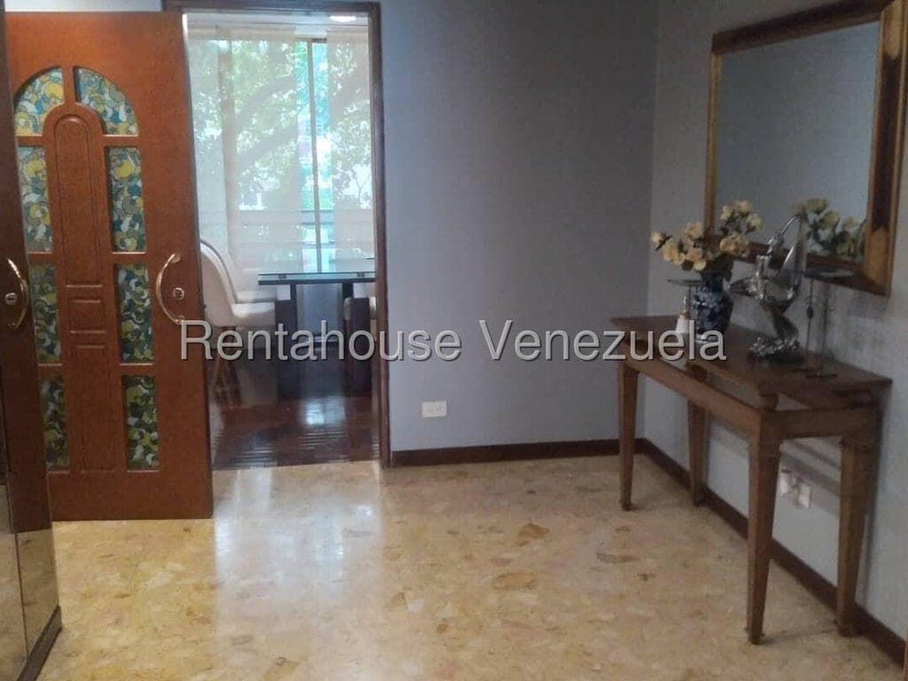 Foto 4 de Apartamento en El Rosal, Caracas